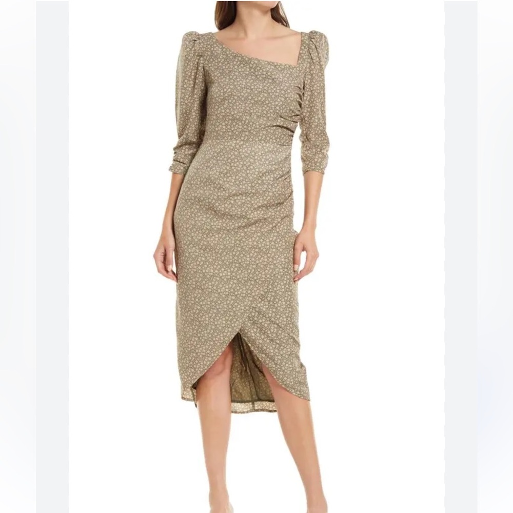 Anthropologie ASTR THE LABEL Green and Ivory Asymmetric Neck Puff Shoulder Dress